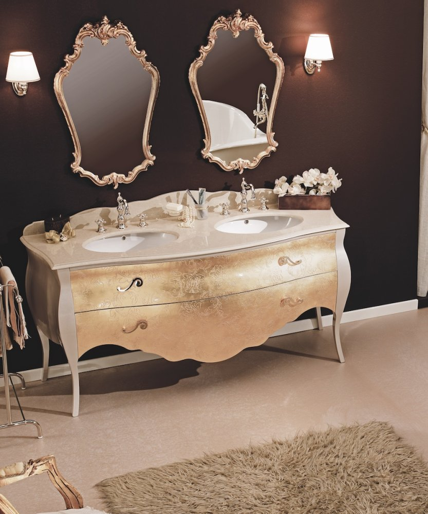 Luxusní koupelnový interiér s nábytkem Gaia Mobili. Spojení klasického stylu, mramoru a drahých kovů pro vytvoření prestižní a elegantní atmosféry, nabídka ASSO.